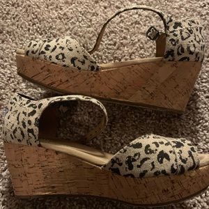 Toms snow leopard platform wedges sandals